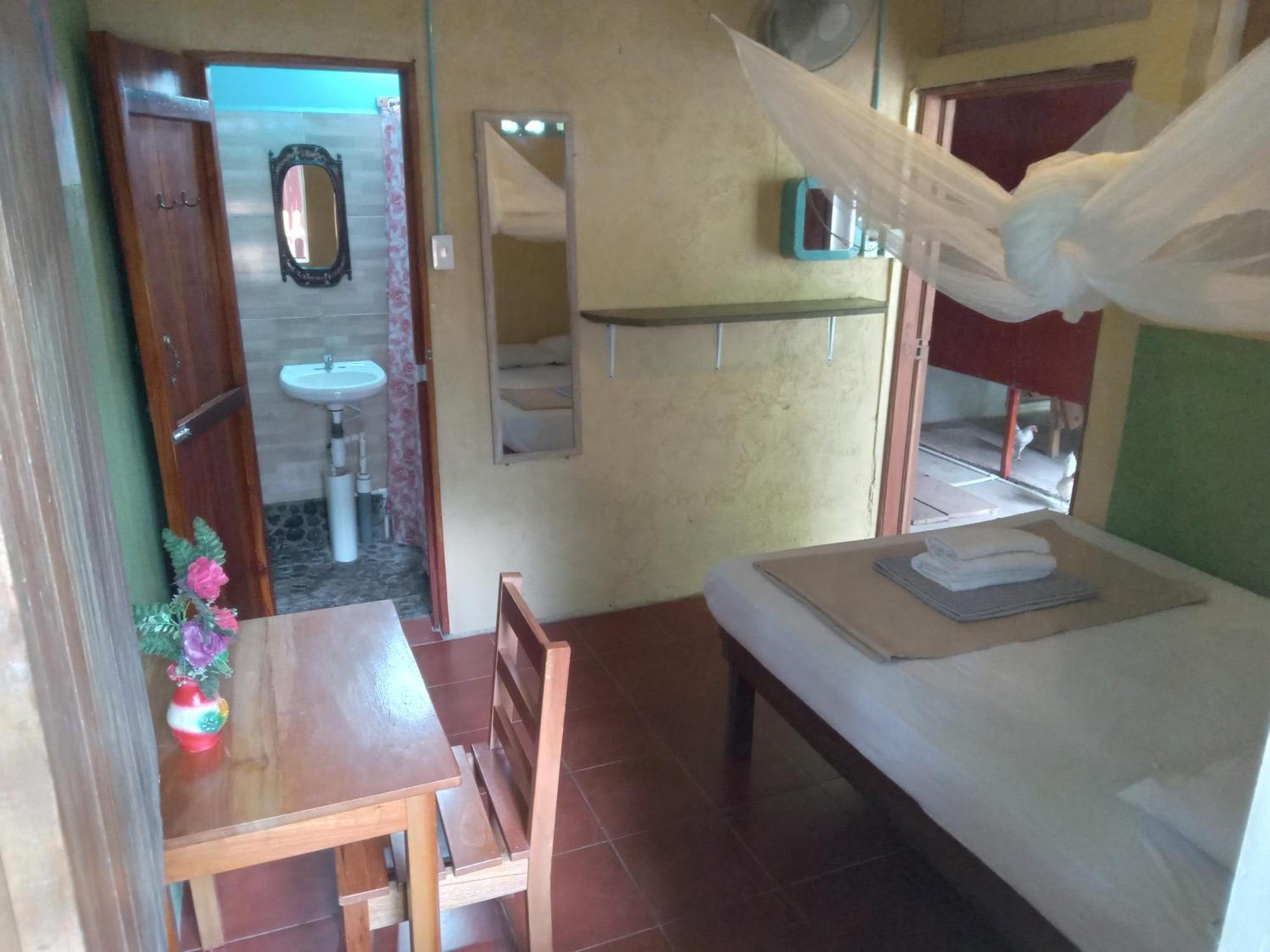 B&B, Family Run Homestay, Hospedaje La Penita Альтаграсия Экстерьер фото